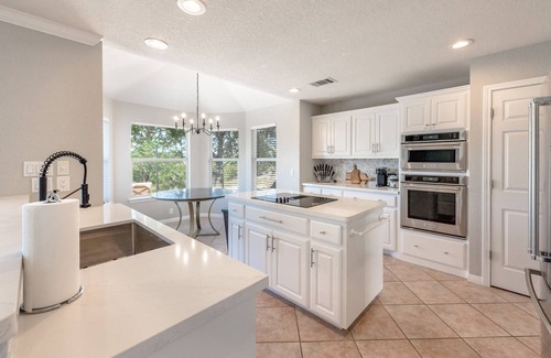 Austin House | Unforgettable Stay at The Sweet Retreat with Pool & Spa