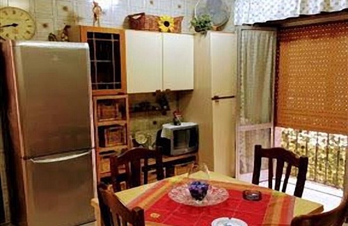 Secondigliano Apartment | Charming Retreat at The Sweet Stop - Ideal for Families