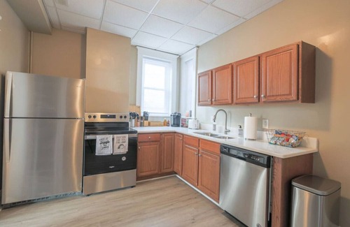 Martinsburg Apartment | The Sweet Suite- 2 bedroom apartment