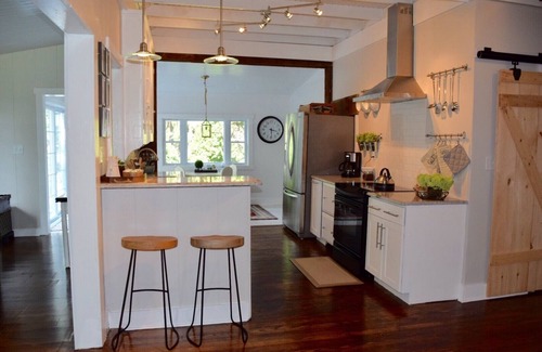 Witmer Cottage | Experience The Sycamore Cottage in Amish Country, Rated 9.8