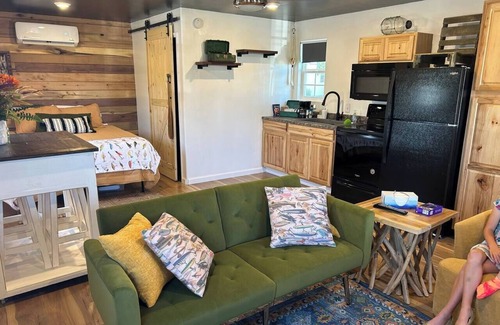 Hornbeak House | Pet-Friendly Tiny House at Reelfoot Lake – 10/10 Rated Retreat