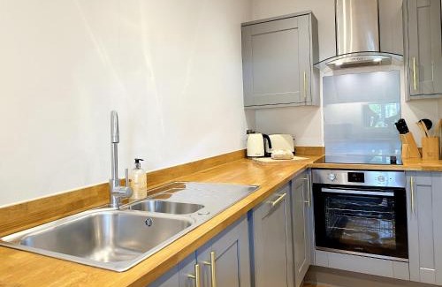 Ripon Apartment | Inviting Yorkshire Hosts - Explore The Tailor's Lounge