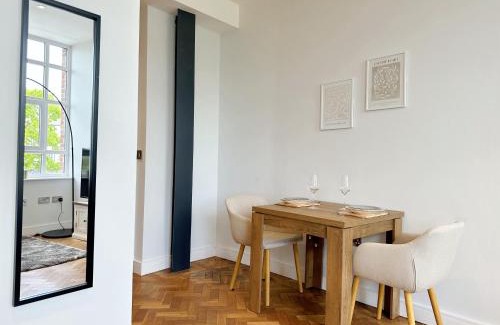 Ripon Apartment | Inviting Yorkshire Hosts - Explore The Tailor's Lounge