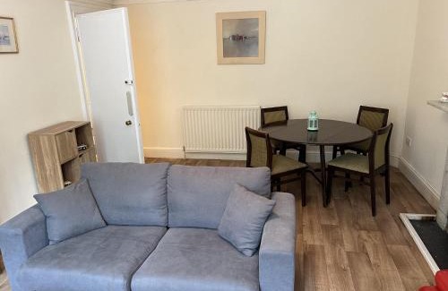 Blandford Forum Hotel | Pet-Friendly The Talbot: Family-Focused Getaway Awaits!
