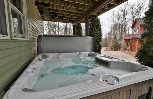 Killington House | Experience The Tanglewood Lodge: Ski Home with Hot Tub!