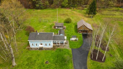 Claryville House | Pet-Friendly Retreat at The Tannery House - Rated 9/10