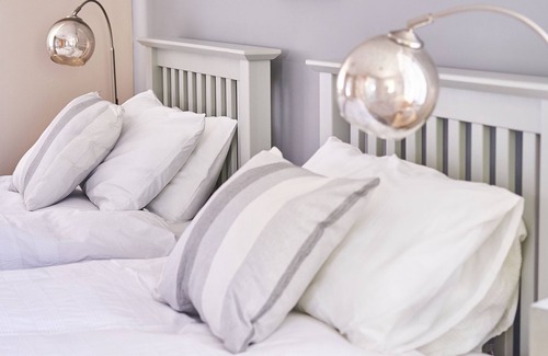 Smisby Hotel | Discover The Tap House: Family-Friendly Dining Awaits