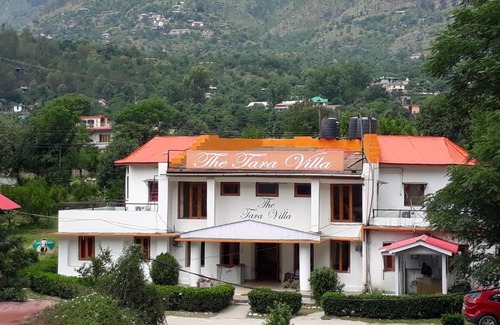 Bajaura Bed & Breakfast | Pet-Friendly Retreat at The Tara Villa with Great Amenities