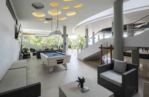 Koh Tao Hotel | Explore The Tarna Align Resort with Pool and Ocean Views