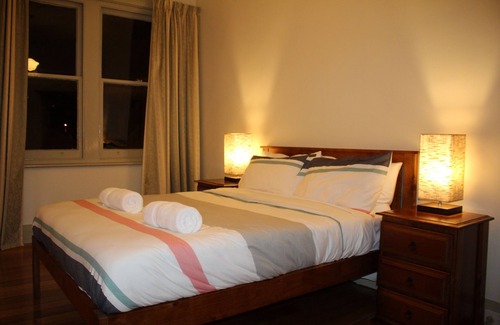 Hobart Central Business District Hotel | Discover The Tasmanian Inn: Rated 9.2/10 with Pool & Dining