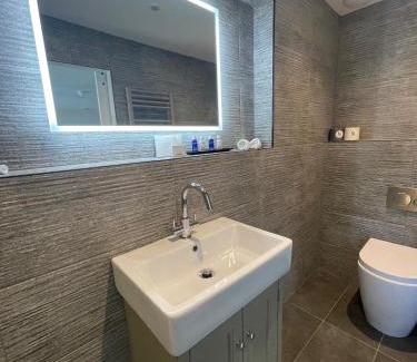 Milnthorpe Hotel | Family-Friendly Getaway at The Tavern at Hale