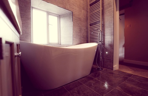 Milnthorpe Hotel | Discover The Tavern: A 4-Star Family-Friendly Retreat