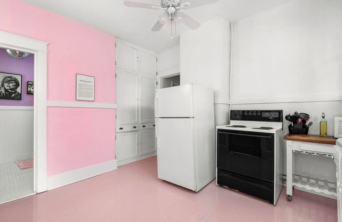 Hillsboro Village Apartment | Experience The Taylor Swift Apt on Music Row - 10/10 Rating!