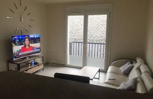 Saint-Jean-de-Maurienne Apartment | Modern Terraces: Guest Rated 9.2 with Family-Friendly Amenities
