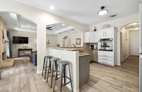 Cardinal Hills Estates House | Experience The Teal Door: Pool, Hot Tub & Lake Views!