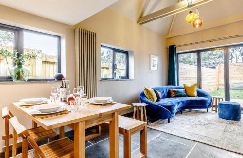 Warminster House | Relax at The Telephone Exchange: Family and Pet Friendly Stay