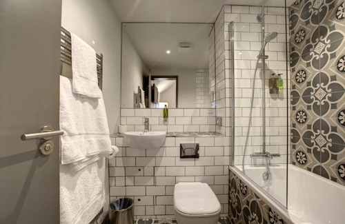 Temple Cloud Bed & Breakfast | Exceptional Comfort at The Temple Inn – Family Friendly Stay