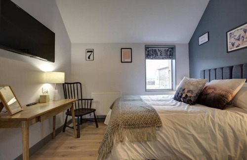Temple Cloud Bed & Breakfast | Exceptional Comfort at The Temple Inn – Family Friendly Stay