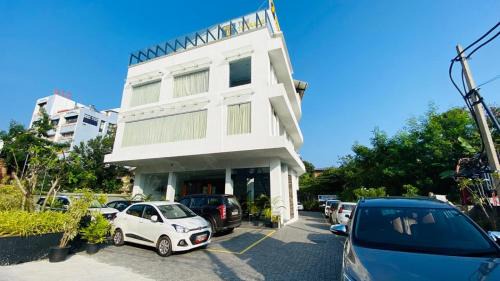 Thampanoor Hotel | Relax at The Terrace by Ladder Managed - 4-Star Spa Retreat