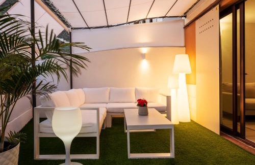 Santa Cruz de Tenerife Apartment | Elegant Oceanfront Penthouses at The Terraces, Rated 9.9