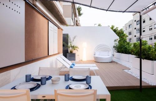 Santa Cruz de Tenerife Apartment | Elegant Oceanfront Penthouses at The Terraces, Rated 9.9
