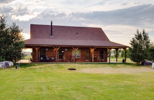 Felt Cabin | Family-Friendly Retreat in the Tetons: Top Amenities Await!