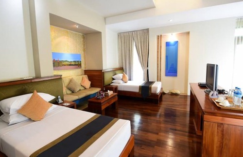 Naypyidaw Hotel | Relax at The Thingaha Nay Pyi Taw: 4-Star Retreat Awaits
