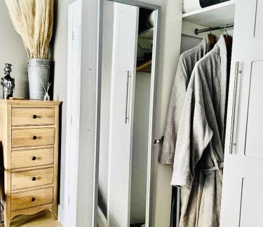 Hemingford Grey House | Family-Friendly Getaway at The Thorpe Guesthouse