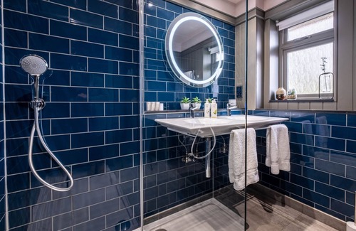 Woodditton Hotel | Experience The Three Blackbirds: 4-Star Family-Friendly Retreat