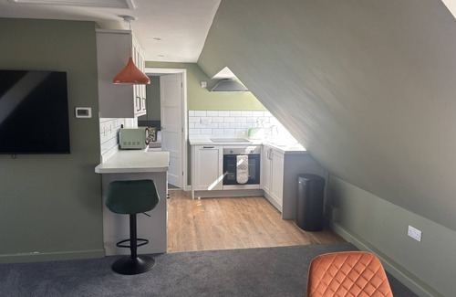 Stockbridge Hotel | Relax at The Three Cups Inn: Spa, Restaurant & More
