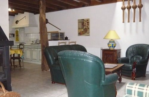 Osse-en-Aspe House | Experience Tranquility at THE THREE HOUSES gîte vert