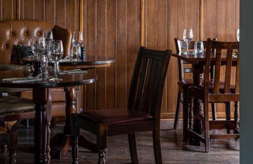Wiveton Bed & Breakfast | Charming Stay at The Three Swallows Cley with Breakfast & Dining
