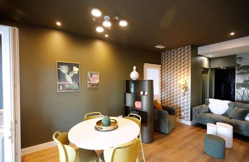 Faugeres House | THE THREE TOWERS - COTTAGE FOR ADULTS