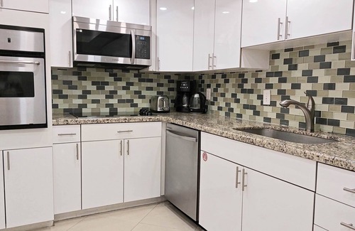 Hollywood South Central Beach Apartment | THE TIDES - 11th Floor (V) - 2 bedrooms