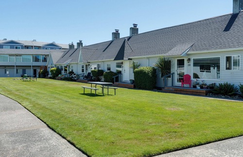 Seaside Apartment | The Tides by the Sea - Entire rental unit in Seaside, Oregon, United States