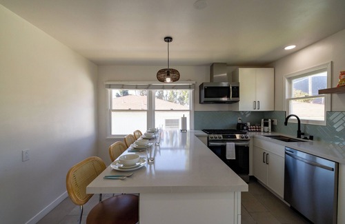 Motel District Hotel | Relax at The Tides Oceanview Inn with Pool & Family Amenities