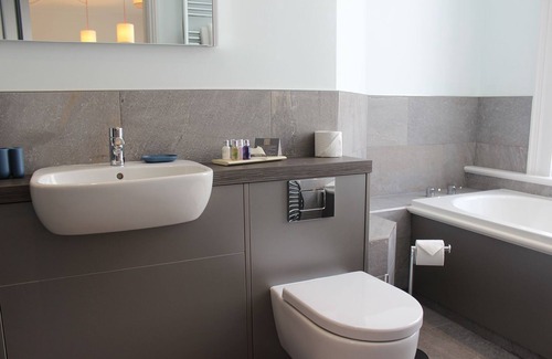 Barmouth Hotel | Eco-Friendly Stay at The Tilman: Guest Rated 9.8/10