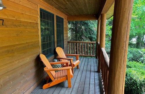 Saugatuck Villa | The Timber Nest Goshorn lake dock pool town