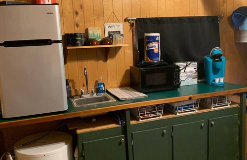 Donalsonville Cabin | Discover Lake Seminole: Waterfront Getaway with Ocean Views
