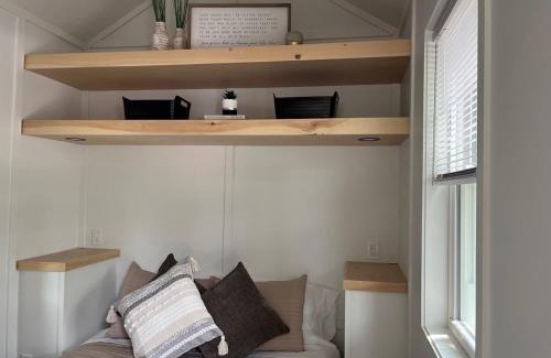 Elizabethtown House | Child-Friendly Tiny Getaway Home with 8.8/10 Review Score