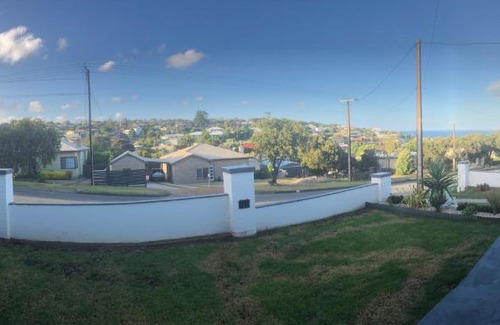 Port Lincoln House | Affordable Getaway at The Tiny Home - Rated 9/10!