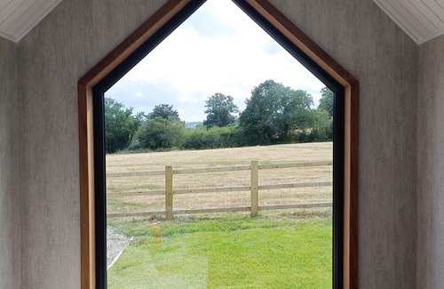 Liverton House | Romantic Getaway at The Tiny House in Devon with Pool