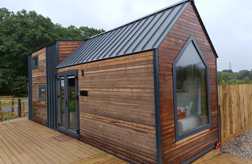 Liverton House | Romantic Getaway at The Tiny House in Devon with Pool