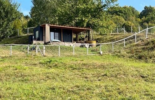Rasnov Other | Pet-Friendly Stay at The Tiny House for Your Next Getaway