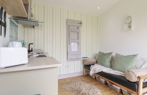 St Wenn Cottage | THE TINYSTORE, romantic, character holiday cottage in Lanivet