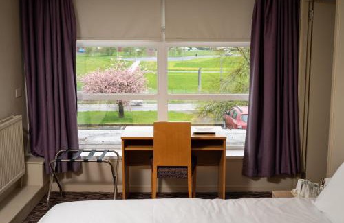 Clydebank Hotel | Budget-Friendly Stay at The Titan with Breakfast Included