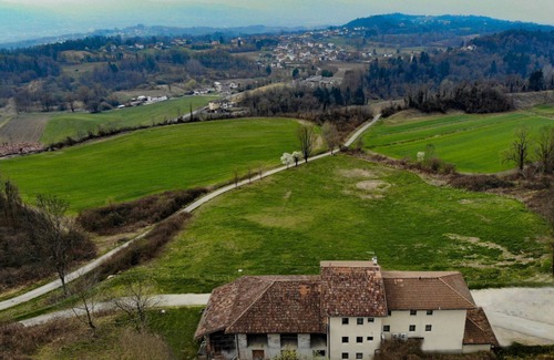Belluno Apartment | Family-Friendly Stay at The Tofanas - Room Viola Awaits