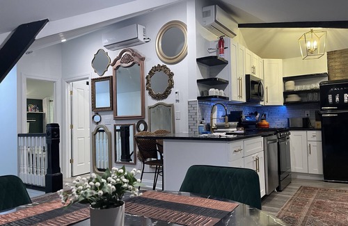 Short North Apartment | Chic Loft Retreat on 3rd Ave with Kitchen Amenities
