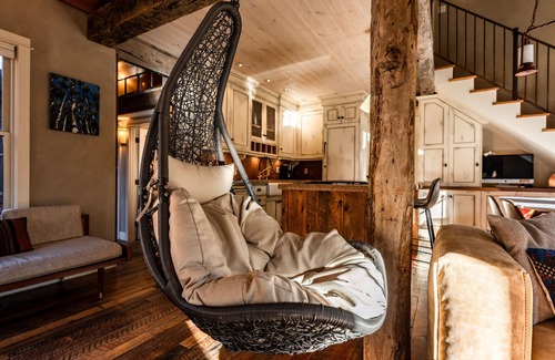 Crested Butte House | Top Rated Home in Crested Butte: Hot Tub & Best Location!