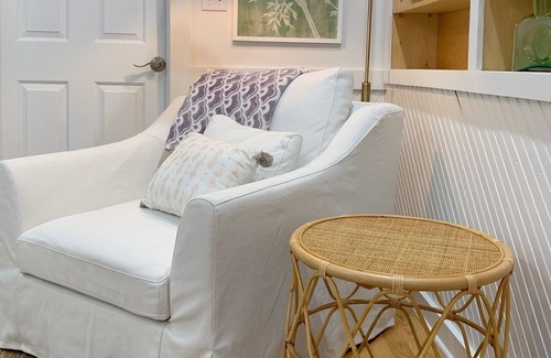 Lewisburg Apartment | The Topiary Guest House - Downtown Lewisburg